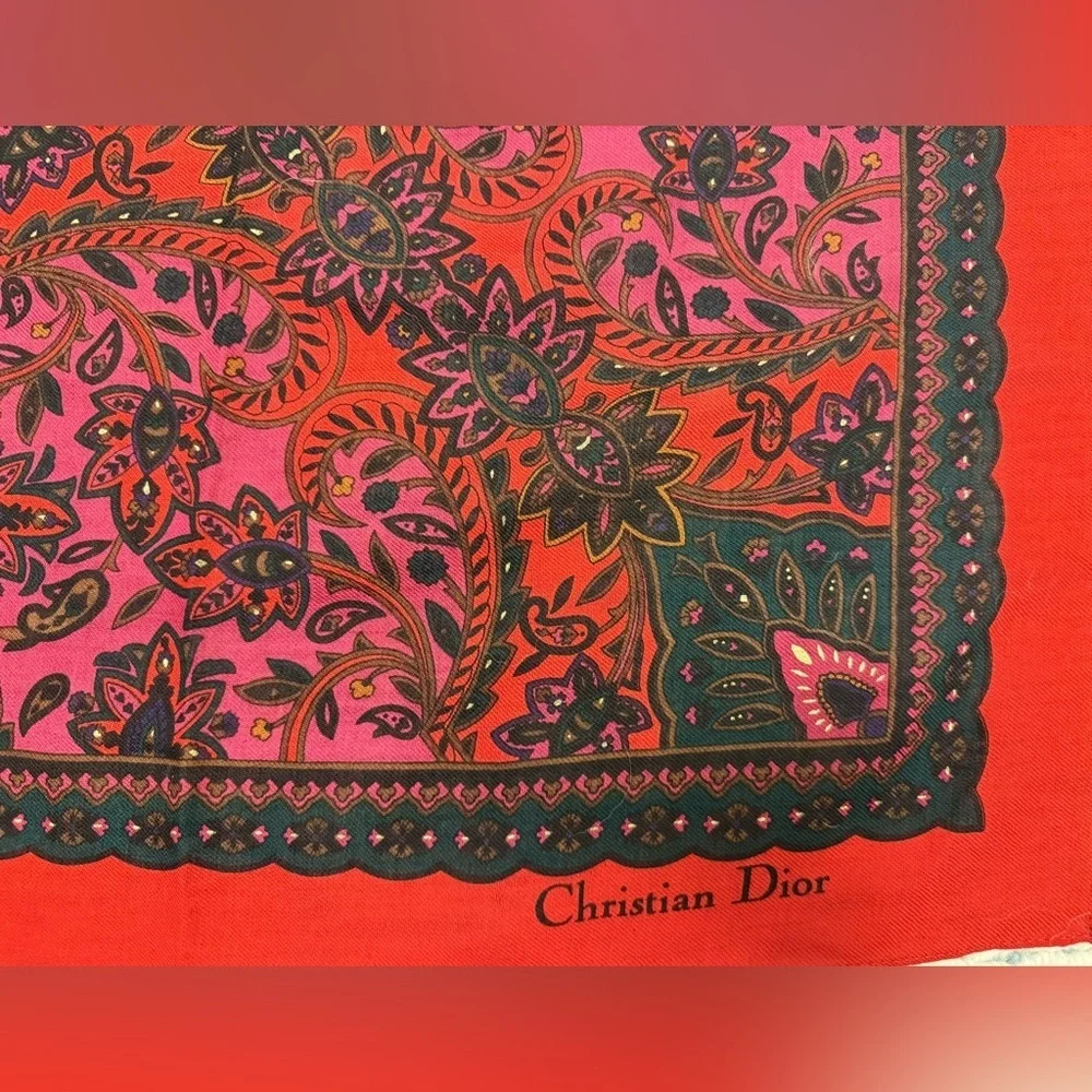 CHRISTIAN DIOR Vintage Rare Red Paisley Floral Retro 100% Wool Square Scarf